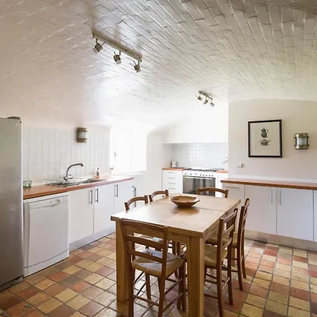 度假居 Saint-maclou Chateau Sleeps 28 Pool